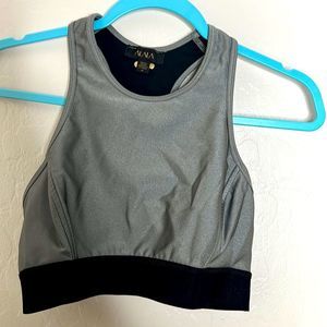 AlAlA sports bra size Medium